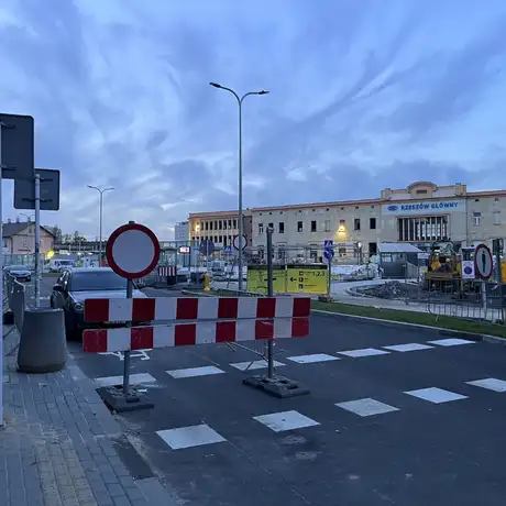 Budowa Rzeszowskiego Centrum Komunikacyjnego [październik 2023] - fot 13